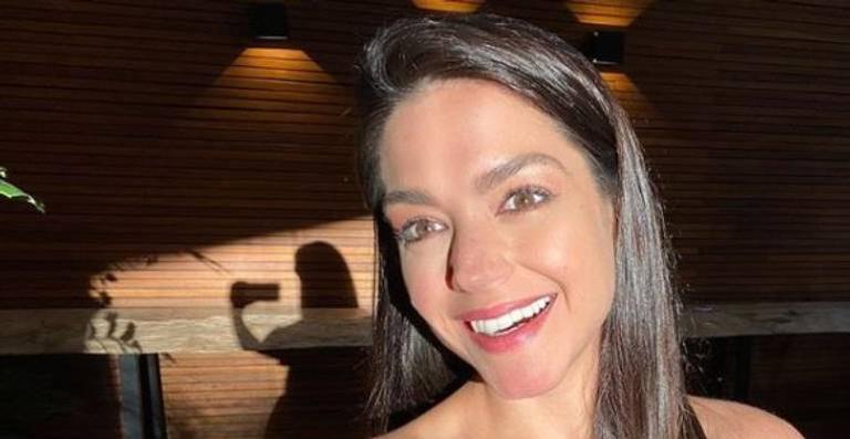 Thais Fersoza posa em cenário paradisíaco e dispara: ”Saudades do mar”