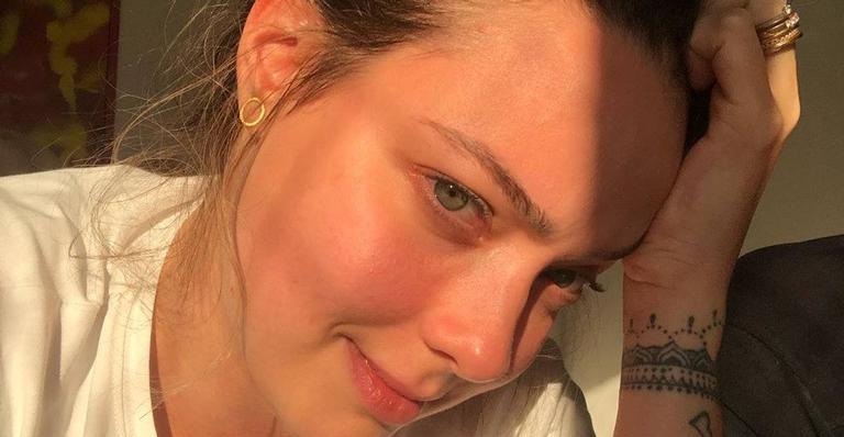 Carol Dantas faz o caçula dormir dançando com ele e enche de fofura seu feed