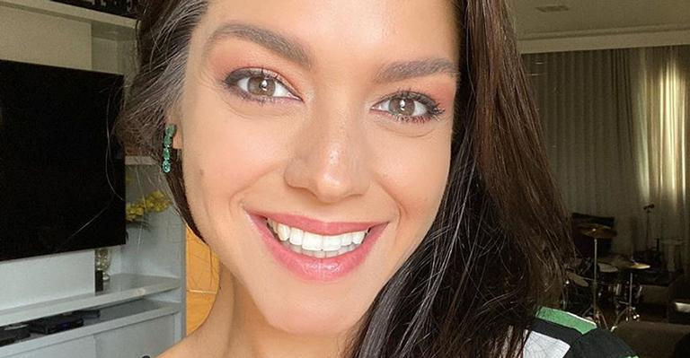 Thais Fersoza explode o fofurômetro ao surgir em momento de chamego com filho: ”Transbordando amor”