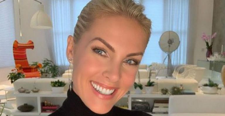 Ana Hickmann relembra clique de biquíni e impressiona: “Uau”