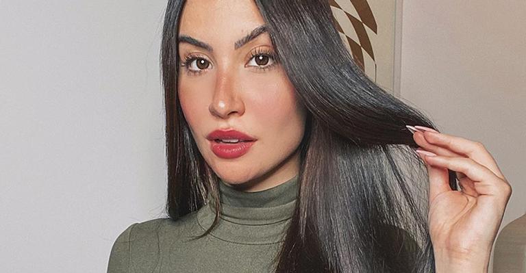 Só de calcinha e sutiã, Bianca Andrade sensualiza em frente ao espelho: ”Livre, confiante e corajosa”