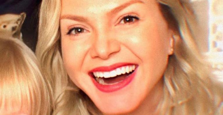 Eliana reúne os dois filhos em foto rara e fãs ficam em choque com a beleza: ”Dois tesouros”