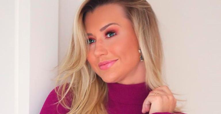 Pouco após dar à luz, Ana Paula Siebert ostenta corpo sequinho com roupa colada: ”Chocada”