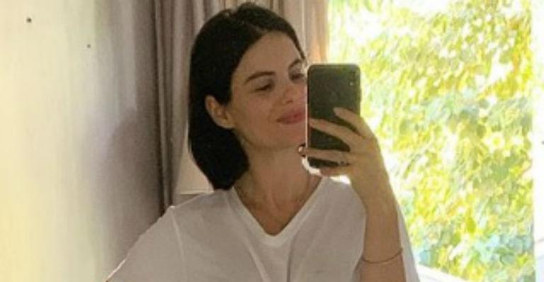 Sthefany Brito exibe pela primeira vez barriguinha de grávida: “Que mamãe mais linda”