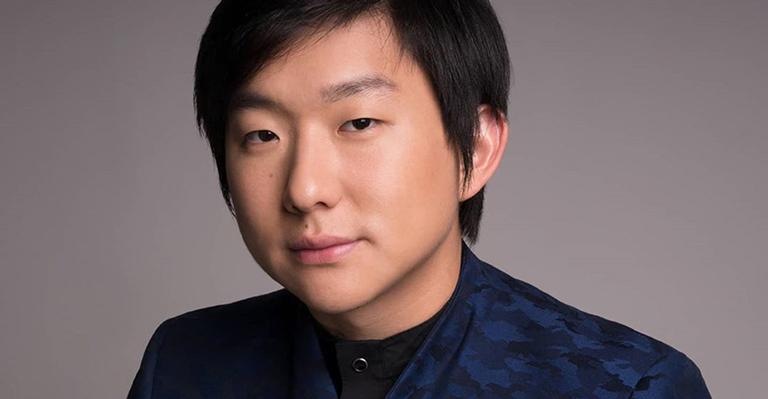 Ex-BBB Pyong Lee renova visual e surge com cabelo curto: ”Está esquisito para mim”