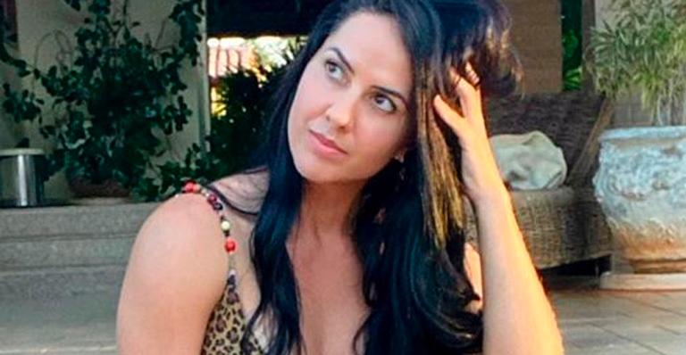 Graciele Lacerda levanta vestido ao posar para Zezé di Camargo e revela pernões: ”Tá calor”
