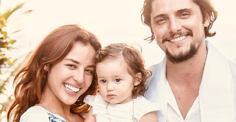 Yanna Lavigne encanta a web ao relembrar cliques da filha em seus primeiros meses de vida