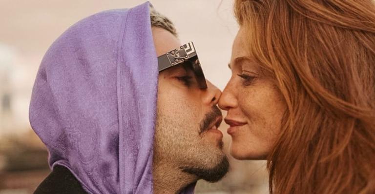 Pedro Scooby se casa com a modelo Cintia Dicker e prepara mudança definitiva para Portugal