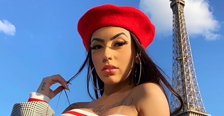 MC Mirella faz plástica no nariz e impressiona web ao mostrar resultado: ”presente de aniversário”