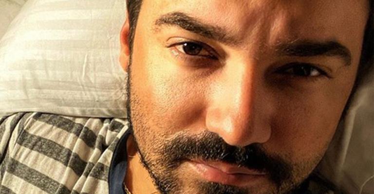 Sertanejo Fernando deixa fãs agoniados com desabafo misterioso na web: ”Dias tristes”