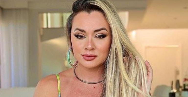 Juju Salimeni faz carão em look curtinho e pernões musculosos roubam a cena