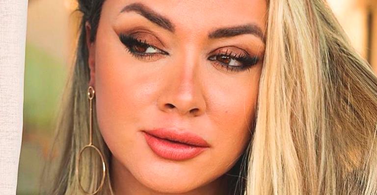 Juju Salimeni aparece completamente nua e bumbum gigante ocupa tela: ”Perfeição”