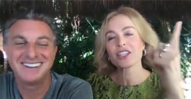 No ‘Encontro’, Angélica mostra presente simples que ganhou de Huck e apresentador se explica: “Não tinha como comprar”