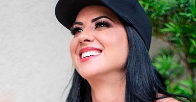 Graciele Lacerda posa com maiô cavado e tatuagem na virilha dá o que falar: ”Que tattoo é essa?”