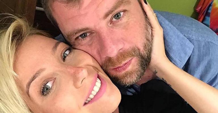 Luiza Possi celebra aniversário de união com declaração de amor para o marido: “Dono do meu coração”