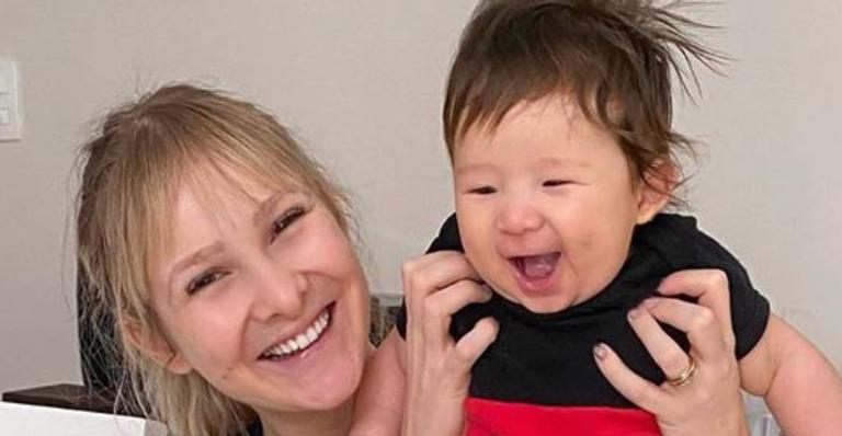 Jake Lee comemora seu quarto mês de vida com festa temática do Mickey: “A cara de felicidade”