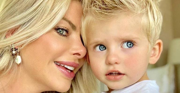 Karina Bacchi encanta ao mostrar primogênito emocionado e explica o motivo: “Isso não é rotina por aqui”