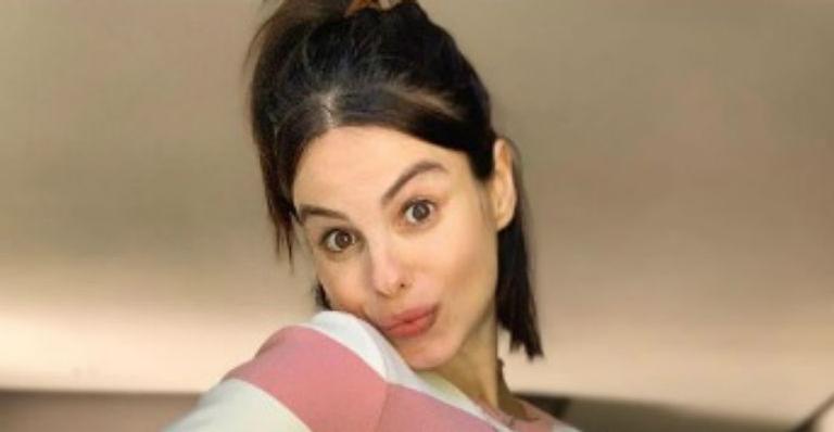 Sthefany Brito comemora nas redes 5kg a mais, quadril largo e dor nas costas: “Mamãe mais linda”