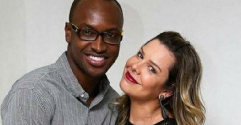 Thiaguinho faz linda declaração à ex-esposa e encanta: “Você é incrível! Amo você”