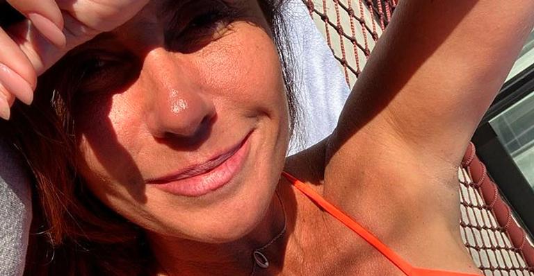 Aos 44 anos, Giovanna Antonelli ostenta corpão e barriga negativa: ”Oitava maravilha”