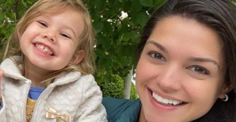 Thais Fersoza é surpreendida pela primogênita com uma linda declaração de amor: “Eu amo ela”