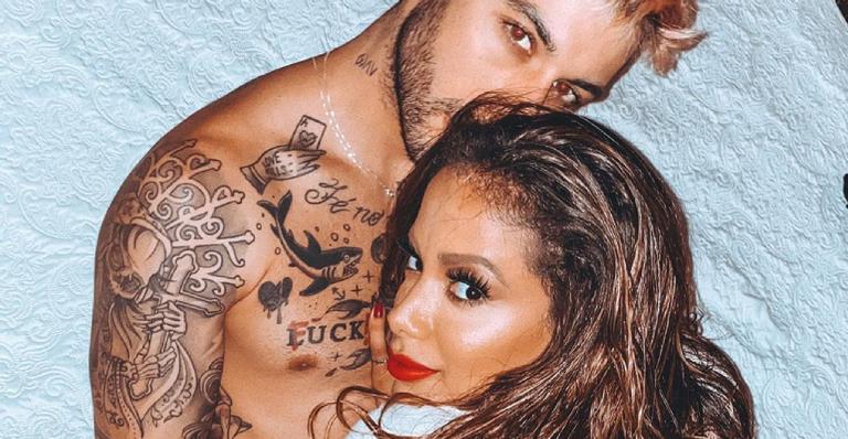 Anitta coloca ponto final em rumores de término com clique ousado ao lado de Gui Araújo