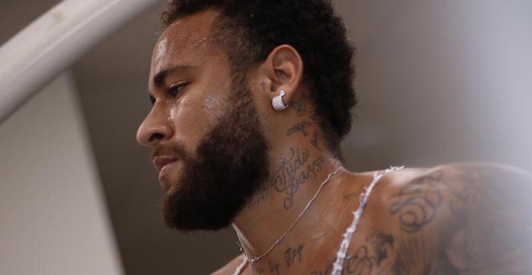Neymar se submete a teste em hospital antes de retornar aos campos na França