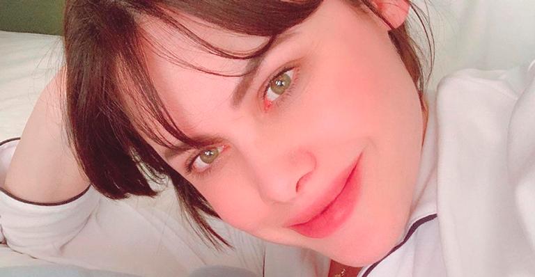 Mayana Moura transforma fotos do filho recém-nascido em memes: ”Muito expressivo”