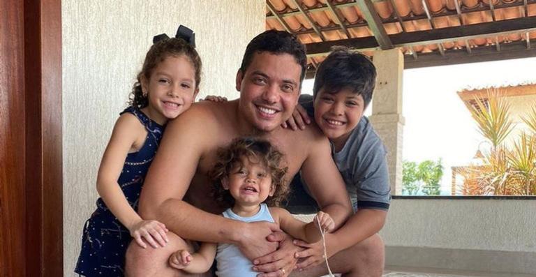 Wesley Safadão surge em momento encantador dançando com os filhos: ”Melhor do mundo”