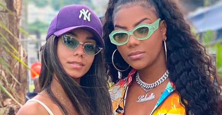 Ludmilla e Brunna Gonçalves curtem passeio e trocam beijos de máscara: “Minha vida”