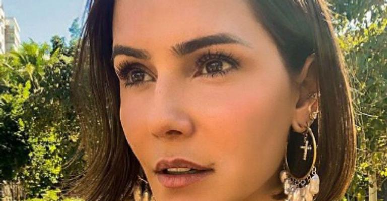 Deborah Secco ostenta corpão de biquíni em cenário paradisíaco e impressiona: “Dona do mundo”