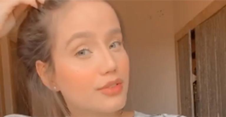 Biah Rodrigues mostra Theo usando cadeira de balanço elétrica para o bebê: “Melhor aquisição da minha vida”