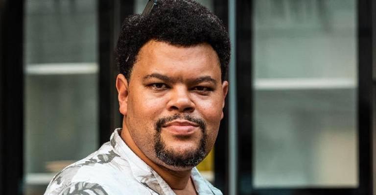 Babu Santana relembra sua última atuação em ‘I Love Paraisópolis’: “Doido pra voltar à ativa novamente”
