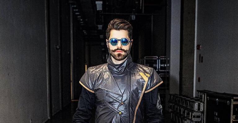 Alok compartilha clique do filho cheio de estilo e se derrete: ”Te amo infinito”