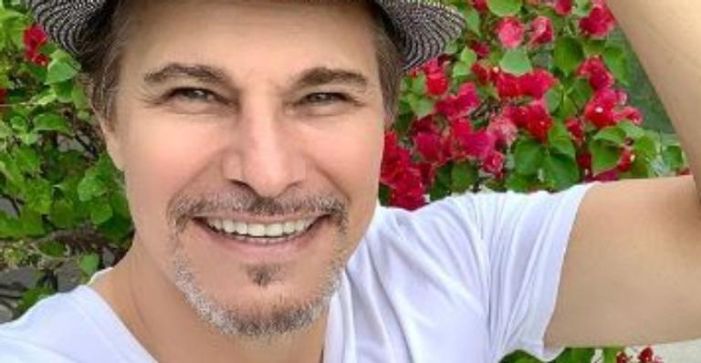 Edson Celulari faz dedicatória para profissionais da Saúde na luta contra coronavírus: ”Obrigado!”