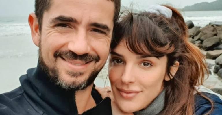 Rafa Brites compartilha clique em cenário paradisíaco ao lado de Felipe Andreoli