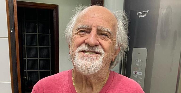 Ary Fontoura se arrisca na cozinha e faz sucesso ao preparar delicioso nhoque: “Campainha toca sem parar”