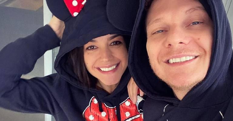 Michel Teló relembra primeira viagem de casal com Thais Fersoza: ”Saudades”