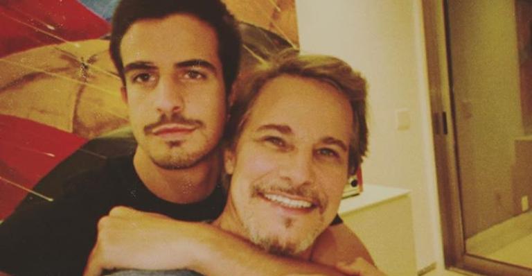 Enzo Celulari gruda no pai, Edson Celular, e semelhança impressiona: ”Que genética”