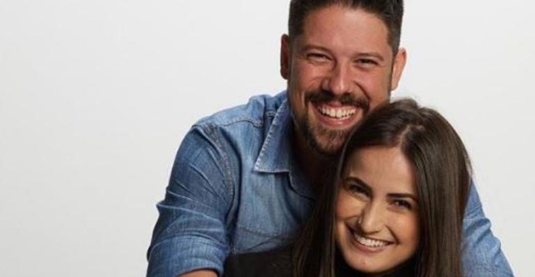 Phelipe Siani comove fãs ao exaltar sucesso da namorada, Mari Palma, em novo projeto: ”Brilha muito”