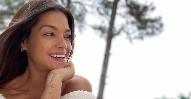 Filho mais novo de Thais Fersoza surge tocando piano e atriz se derrete: ”Pelo amor de Deus”