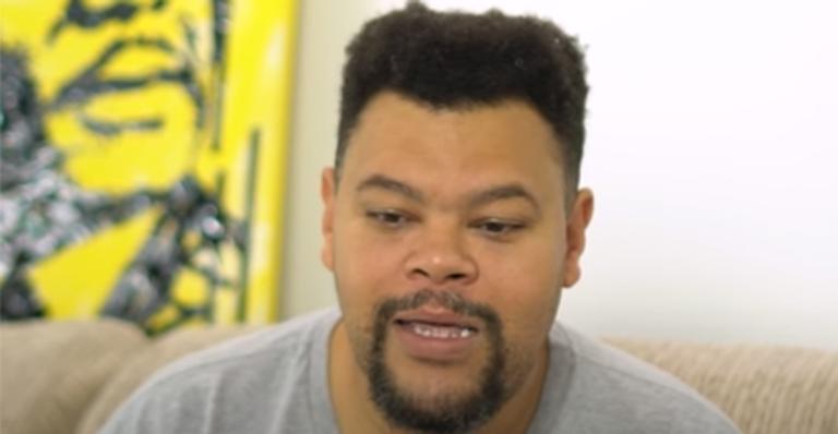 Em vídeo, Babu Santana revela que sente falta dos filhos: “Não estão nem aí para mim”