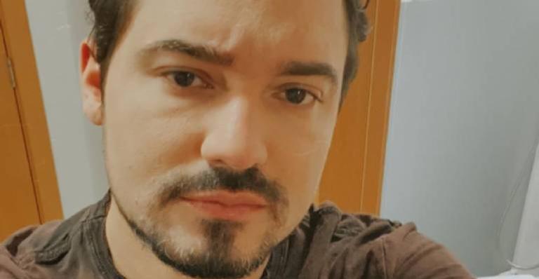 Fernando Zor compartilha clique de sunga branca e fãs não perdoam: ”Vai apanhar da Maiara”’