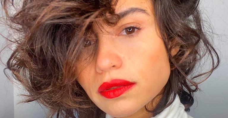 Nanda Costa recebe beijão da esposa e seguidoras solteiras se queixam: “Gatilho”