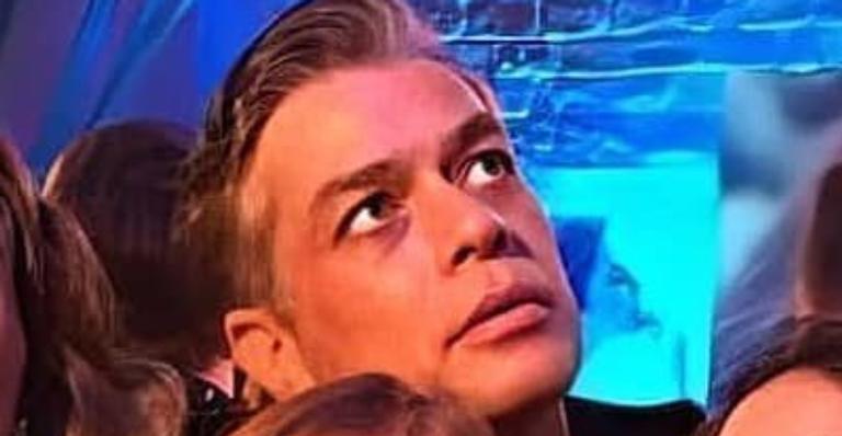 Nostálgico! Fábio Assunção relembra clique descontraído ao lado do elenco de ‘Totalmente Demais’