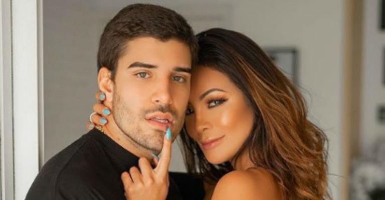 Carol Nakamura faz carão e encanta ao surgir grudada com namorado: “Não existe casal mais lindo”