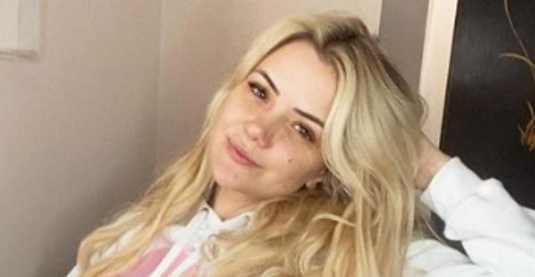 Ex-BBB Marcela Mc Gowan surge só de calcinha em clique e sensualiza nas redes: “Ser tão linda assim deveria ser crime”