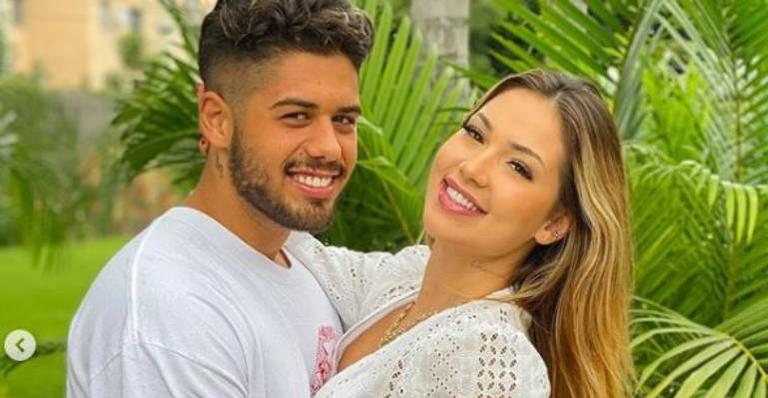 Zé Felipe compartilha clique com a namorada e recebe declaração de amor