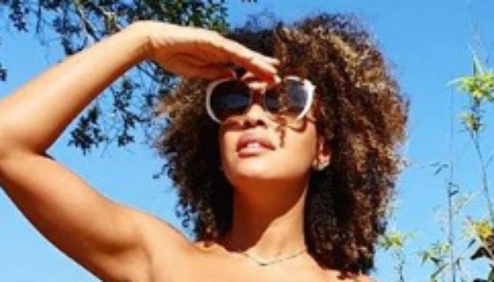 Sheron Menezzes ostenda beleza e corpão em clique e descontrai em legenda: “Não me escapa”