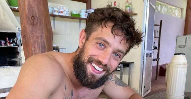 Rafael Cardoso explode fofurômetro ao compartilhar momento com filho caçula